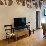 Bella Casa Affrescata Апартаменты *